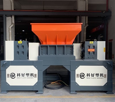 Dviejų velenų smulkintuvas